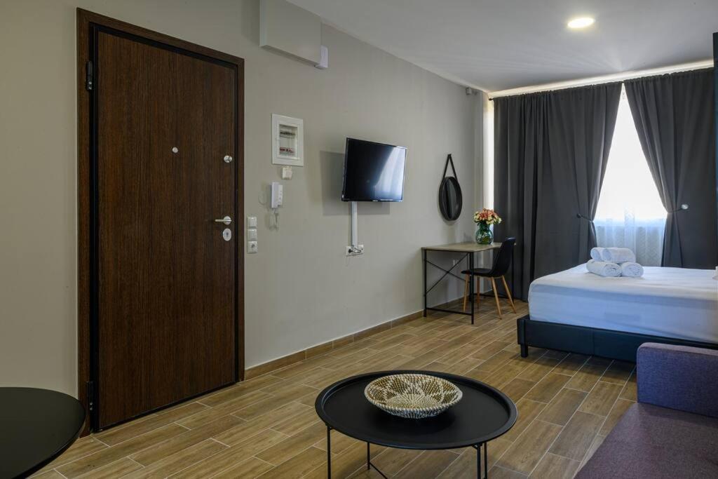 Stylish Urban Haven Διαμέρισμα Καλαμάτα